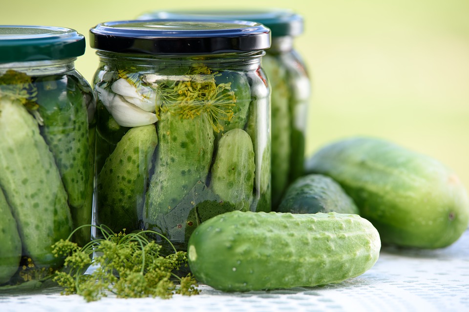 Bocaux de légumes lacto-fermentés